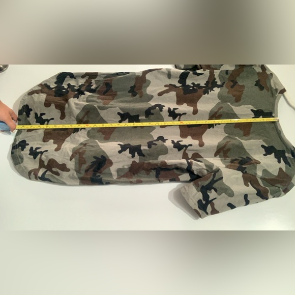 PACSUN, MENS CAMO PRINT LONGER FIT SHORT SLEEVE CREW NECK - Picture 8 of 8